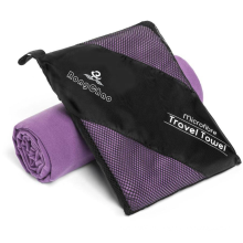 Serviette de sport en microfibre gaufrée avec serrure à combinaison